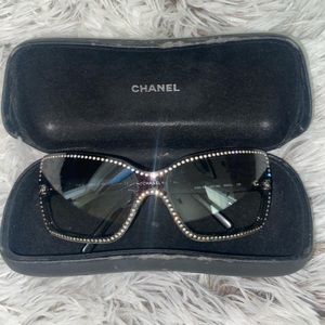 Chanel sunglasses